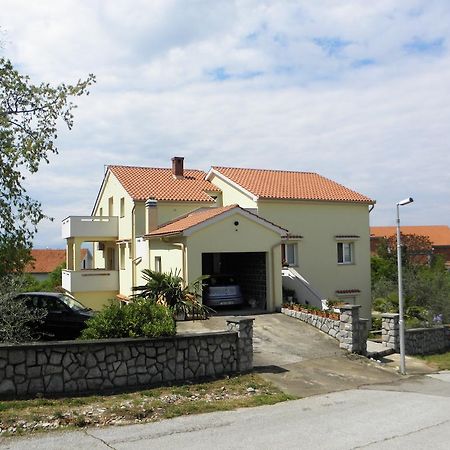 Apartments Njivice Bajcic Zewnętrze zdjęcie