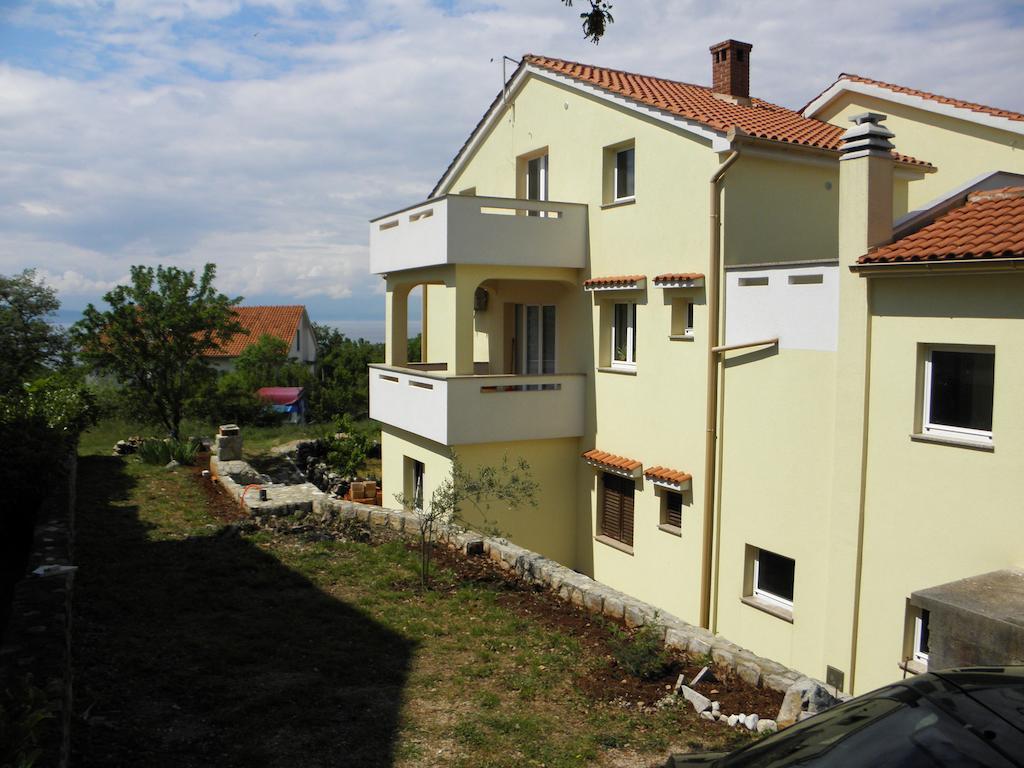 Apartments Njivice Bajcic Zewnętrze zdjęcie