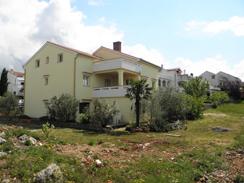 Apartments Njivice Bajcic Zewnętrze zdjęcie