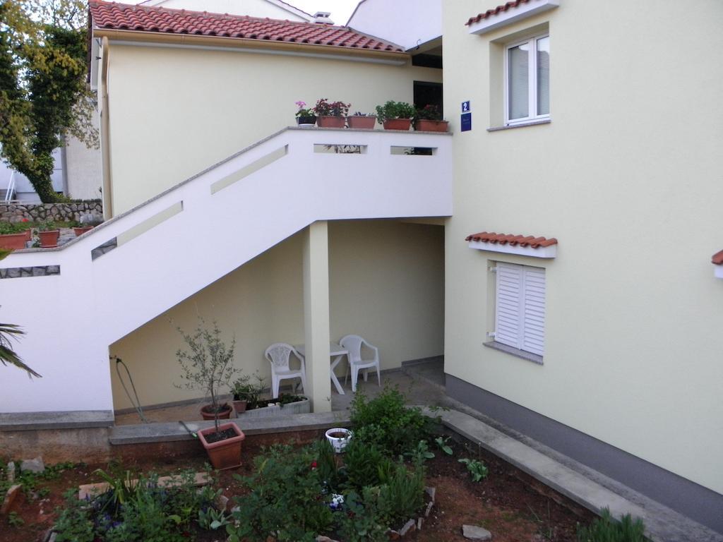 Apartments Njivice Bajcic Zewnętrze zdjęcie